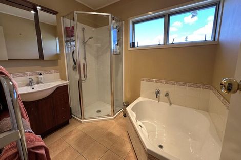 Photo of property in 35 Monument Road, Clevedon, Papakura, 2582