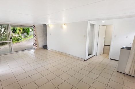 Photo of property in 50 Mcfadzean Drive, Blockhouse Bay, Auckland, 0600