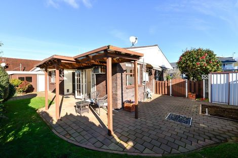 Photo of property in 16 Cattanach Street, St Andrews, Hamilton, 3200