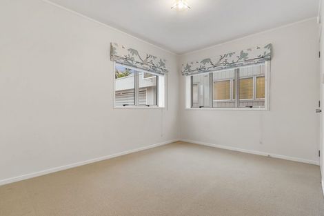 Photo of property in 9 Argo Drive, Half Moon Bay, Auckland, 2012