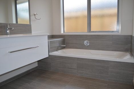 Photo of property in 39 Leet Crescent, Papamoa Beach, Papamoa, 3118