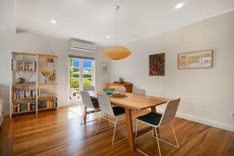 Photo of property in 10 Pasadena Avenue, Point Chevalier, Auckland, 1022