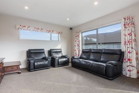 Photo of property in 29 Kaimai Place, Aotea, Porirua, 5024