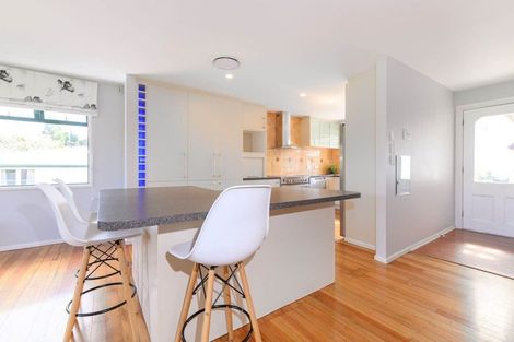 Photo of property in 220 Glengarry Road, Glen Eden, Auckland, 0602