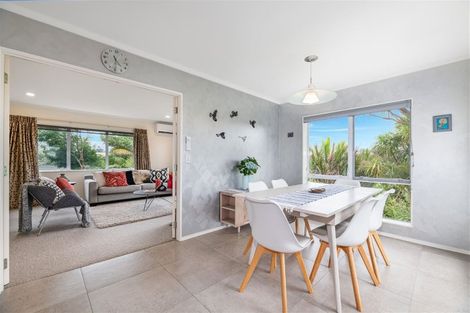 Photo of property in 31 Jubaea Place, Henderson, Auckland, 0610