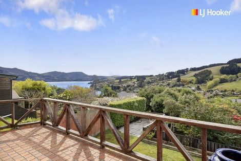 Photo of property in 9 Featherston Street, Macandrew Bay, Dunedin, 9014