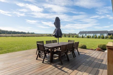 Photo of property in 32 Summers Road, Darfield, 7571