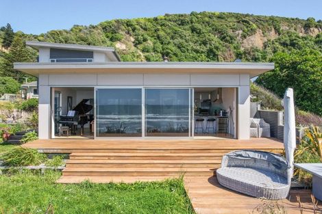 Photo of property in 23 Moody Street, Gore Bay, Cheviot, 7383