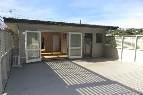 Photo of property in 15 Goddard Grove, Churton Park, Wellington, 6037