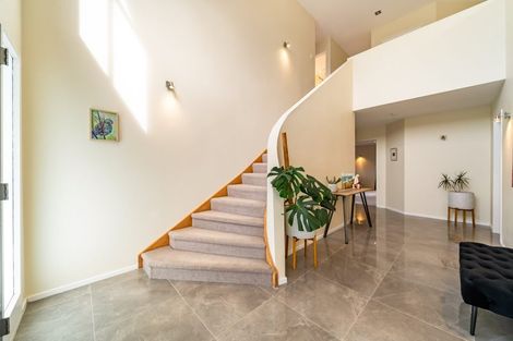 Photo of property in 9 Molyneux Close, Whitby, Porirua, 5024