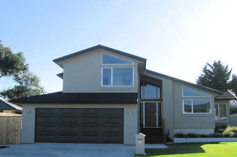 Photo of property in 37 Gandalf Crescent, Paraparaumu, 5032