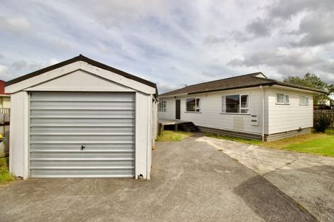 Photo of property in 49 Dungarvon Place, Clendon Park, Auckland, 2103