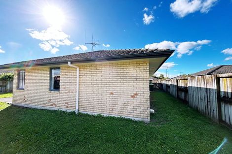 Photo of property in 15 Farnham Close, Rototuna North, Hamilton, 3210