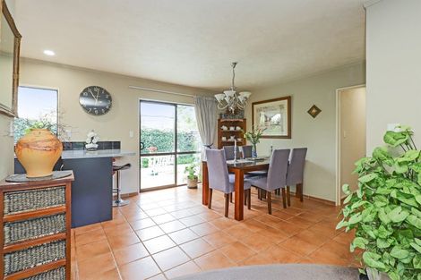 Photo of property in 12 Railey Place, Greenmeadows, Napier, 4112