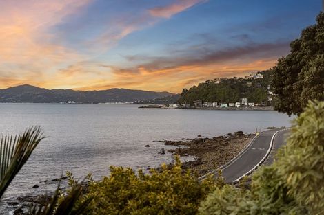 Photo of property in 725 Marine Drive, Eastbourne, Lower Hutt, 5013