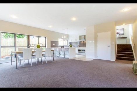 Photo of property in 174a Forrest Hill Road, Forrest Hill, Auckland, 0620