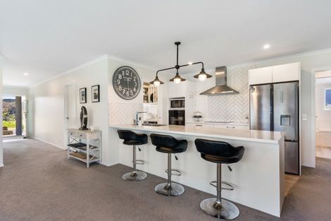 Photo of property in 17 Manatu Close, Whangamata, 3691