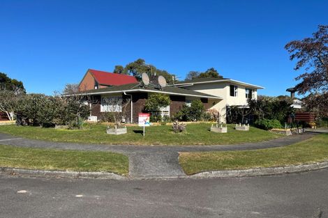 Photo of property in 1 Guernsey Place, Fitzherbert, Palmerston North, 4410