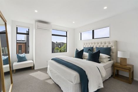 Photo of property in 53b Eversleigh Road, Belmont, Auckland, 0622