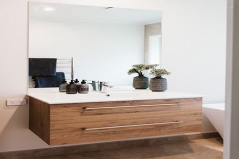 Photo of property in 44 King Road, Kinloch, Taupo, 3385