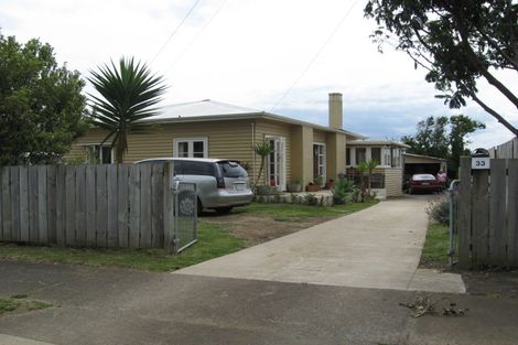 Photo of property in 33 Shortt Avenue, Mangere Bridge, Auckland, 2022