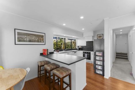 Photo of property in 74b Bradbury Road, Botany Downs, Auckland, 2010