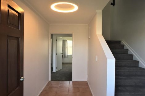 Photo of property in 3/270 Wairau Road, Glenfield, Auckland, 0627