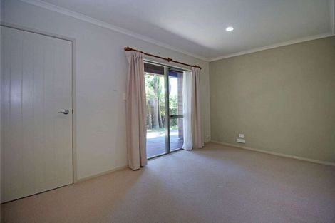 Photo of property in 75a Bradbury Road, Botany Downs, Auckland, 2010