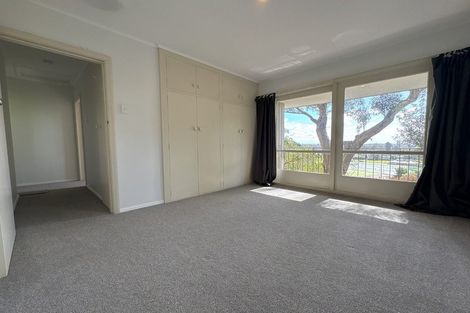 Photo of property in 10 Sherwood Lane, Cashmere, Christchurch, 8022