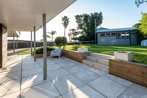 Photo of property in 12 Bucklands Beach Road, Bucklands Beach, Auckland, 2012