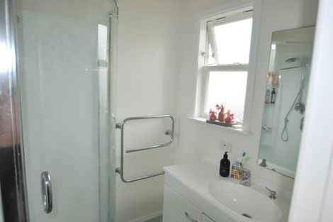 Photo of property in 5 Ruru Crescent, Heretaunga, Upper Hutt, 5018