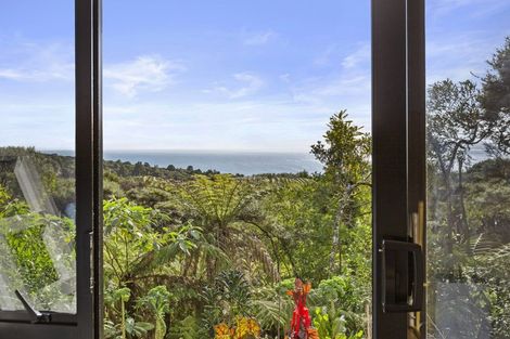 Photo of property in 112 Whaanga Road, Raglan, 3297