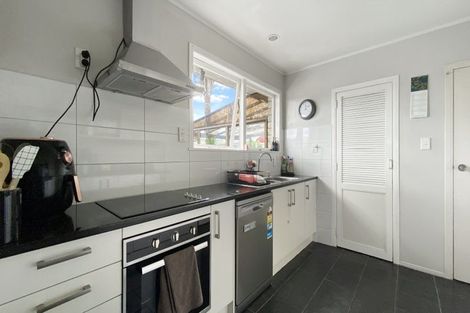 Photo of property in 1 Iorangi Place, Hillpark, Auckland, 2102
