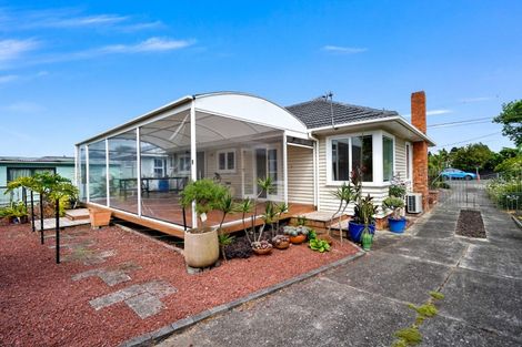 Photo of property in 78 Matipo Road, Te Atatu Peninsula, Auckland, 0610