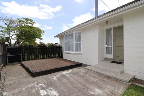Photo of property in 5 Davidson Crescent, Hornby, Christchurch, 8042