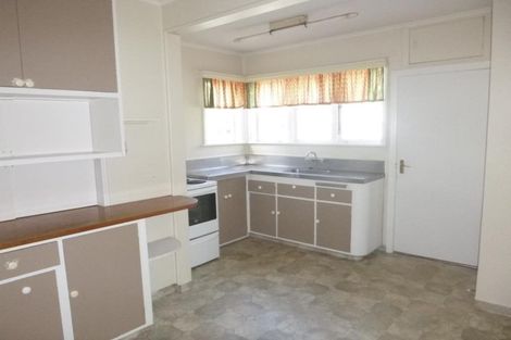 Photo of property in 212 Waiwhetu Road, Waterloo, Lower Hutt, 5011