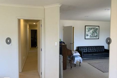 Photo of property in 10 Nimstedt Avenue, Oteha, Auckland, 0632