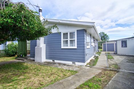 Photo of property in 63 River Road, Masterton, 5810