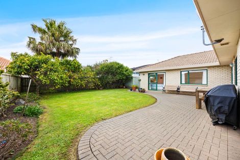 Photo of property in 8 Amesbury Rise, Henderson, Auckland, 0612