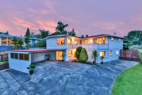 Photo of property in 10 Carole Crescent, Pakuranga, Auckland, 2010