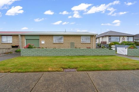 Photo of property in 8 Christina Street, Strathern, Invercargill, 9812