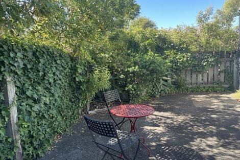 Photo of property in 19 Park Road, Carterton, 5713