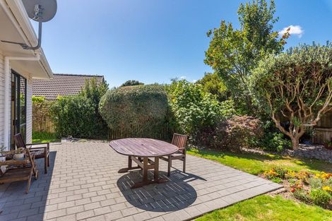 Photo of property in 4 Maple Lane, Waikanae, 5036