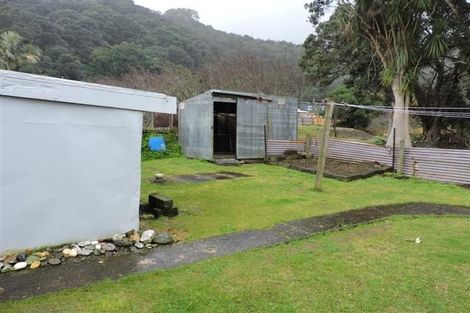 Photo of property in 9 Aputa Avenue, Te Puru, Thames, 3575