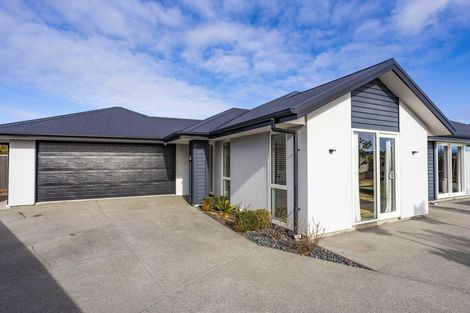 Photo of property in 70 Watkins Drive, Rangiora, 7400