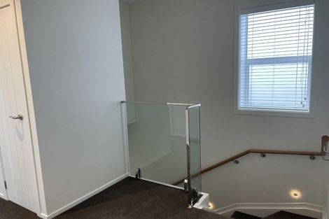 Photo of property in 29 Montgomery Avenue, Rothesay Bay, Auckland, 0630