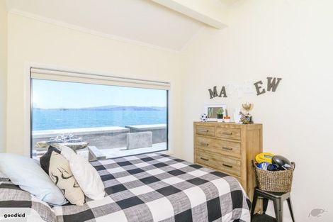Photo of property in 604 Marine Drive, Days Bay, Lower Hutt, 5013