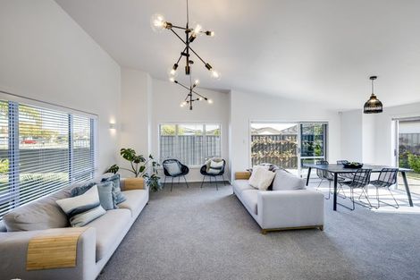 Photo of property in 14 Pacific Avenue, Poraiti, Napier, 4112