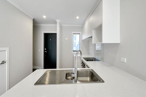 Photo of property in 2/125b Metcalfe Road, Ranui, Auckland, 0612