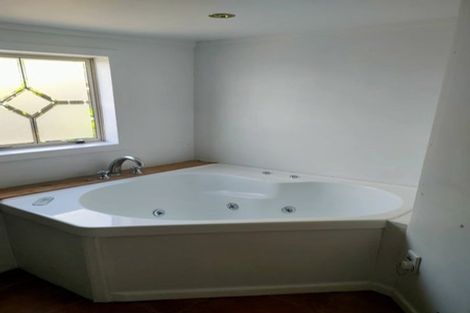 Photo of property in 7 Sycamore Drive, Sunnynook, Auckland, 0620